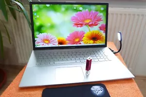 Asus Vivo UltraBook M712 l 17Zoll FULLHD l 18GB RAM l Windows 10 SSD AMD Ryzen 7 - Bild 1 von 9