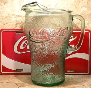 COCA-COLA * Coke *** 64 oz Glass PITCHER *** Pebble Finish *** Georgia Green - Bild 1 von 4