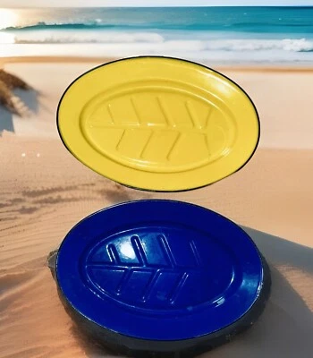 РЕДКИЙ ВИНТАЖНЫЙ КЕМПИНГ СИНИЙ ЖЕЛТЫЙ ЭМАЛИРОВАННАЯ ПОСУДА ОВАЛЬНОЕ ДЕРЕВО БАРБЕКЮ стейк тарелка набор из 2 - Изображение 1 из 4