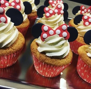Minnie Mouse Fondant Cupcake Toppers 12 - Picture 1 of 1