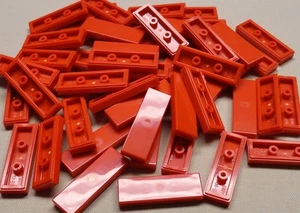 x50 NEW Lego Tiles Red Smooth Finishing Tile 1x3 1 x 3 MODULAR BUILDINGS - Picture 1 of 1