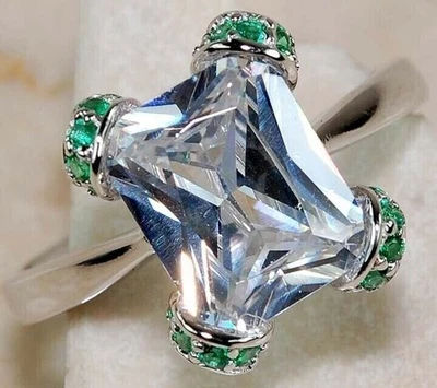 5CT Treated Emerald & Topaz 925 Solid Sterling Silver Ring Sz 6 U4-5 - Image 1 of 2