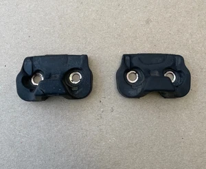 2 x Genuine Toyota Avensis Celica Boot Lid Bump Stop Cushion Pair 6729320030 - Bild 1 von 4