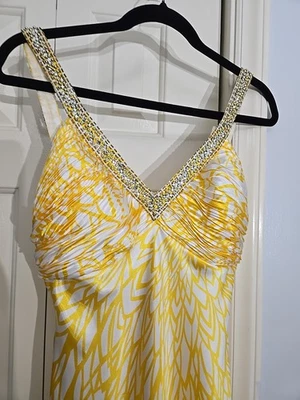 Morgan & Co 11/12 Gown Yellow Sequins Straps Gorgeous For Prom Or Wedding Guest - Image 1 of 4