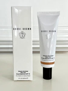 NUEVO EN CAJA Bobbi Marrón Enriquecido con Vitamina TINTE DE PIEL Amplio Espectro FPS 15 DORADO 1 - Imagen 1 de 2