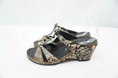 MEPHISTO NAZLI 39 USADO SERPIENTE CUERO RELIEVE PEDRERÍA DIAPOSITIVAS/CUÑAS/TACONES Foto 1 de 4