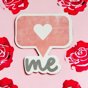 Love Heart Me Speech Text Bubble Saying Motto Self Care Distressed Sticker - Picture 1 of 2