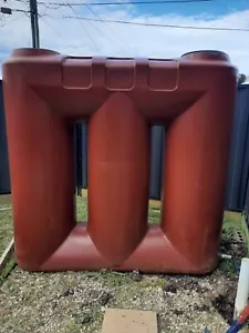 water tanks - Picture 1 of 3