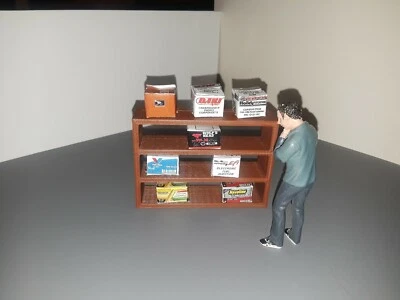 Estantería escala 1:18 para garaje taller con 30+ cajas para DIORAMAS Foto 1 de 4