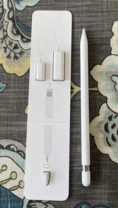 Apple Pencil MK0C2AM/A (1st Gen) with Lightning Adapter and Extra Tip - Bild 1 von 1