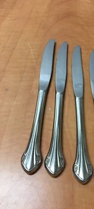 Oneida 1881 Rogers BITTERSWEET REPOSE 8-7/8" Stainless Dinner Knives Lot of 3 - Picture 1 of 2