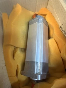ABB 3HNP00043-1, Servo Motor, 280607998G, New in Box - Picture 1 of 5