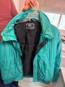 field and stream grüne Bomberjacke schwarzer Besatz warm Winter Style - Bild 1 von 3