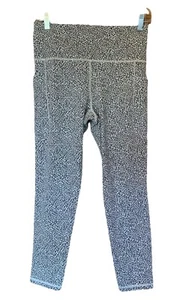 Athleta Animal Print Leggings Sz Medium Leopard Print Black/Wht Salutation Yoga - Picture 1 of 12