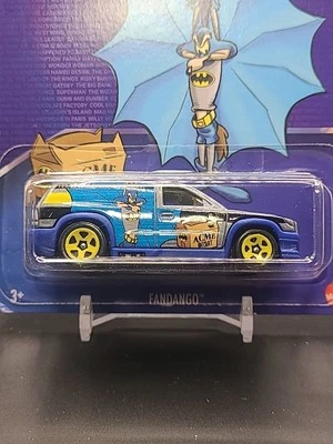 Hot Wheels 100 лет Warner Bros Looney Tunes Fandango Wile E Coyote 2/5  - Изображение 1 из 2