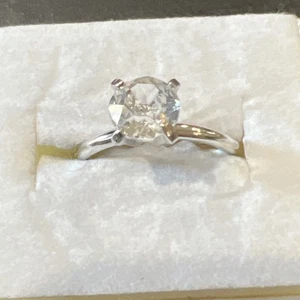Vintage Uncas Solitaire Ring Size 7 Shiny Stone - Picture 1 of 13