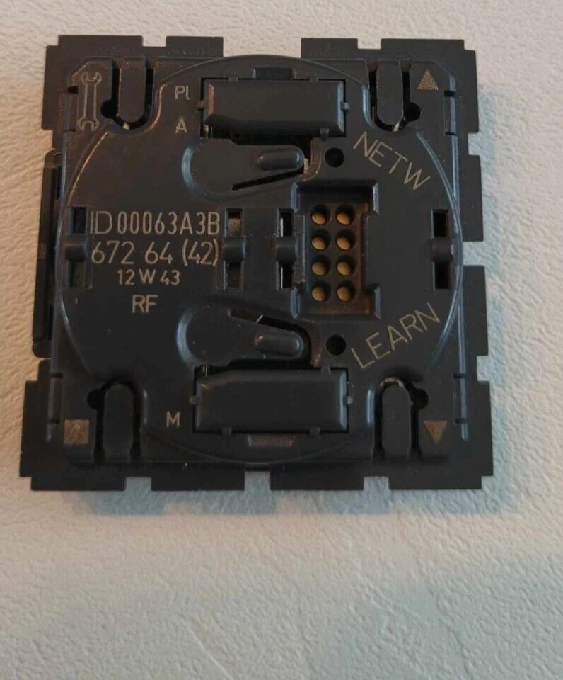 Legrand 67264 Commande pour volets roulants céliane radio - Photo 1/1