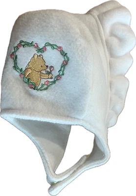 Винтажная классическая белая флисовая шапочка Winnie The Pooh для девочек 6 месяцев - Изображение 1 из 4