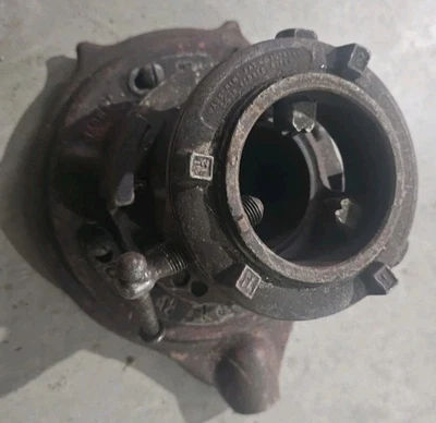 RIDGID TOOLS 65-R ADJUSTABLE MANUAL PIPE THREADER 1" to 2" CAPACITY - Image 1 of 4