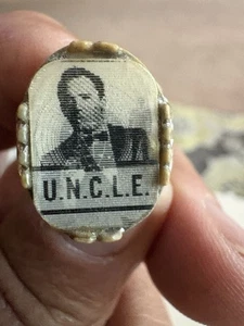 Anillo parpadeante vintage HOMBRE FROM TÍO años 60 lenticular Gumball encanto expendedor - Imagen 1 de 6