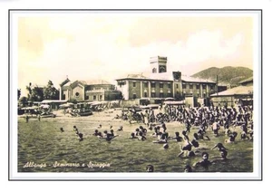#313 Stampa 29,6 CM. x 20,9 Cm. Albenga - Seminario e Spiaggia - Picture 1 of 1