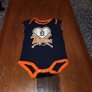 Detroit Tigers 6 9 Months Infant Blue Girls One Piece Outfit Love Tigers MLB - Picture 1 of 7
