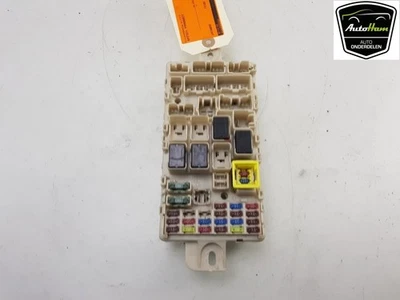 CAJA DE FUSIBLES CAJA DE FUSIBLES Mitsubishi Space Star (A0) 2013 18637C706 / 8565A277 Foto 1 de 3