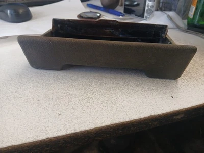 TOYOTA CELICA 1986 1987 1988 1989 CENICERO NEGRO DESCOLORIDO Foto 1 de 4