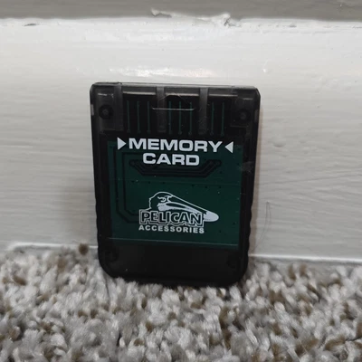 PlayStation 2 Pelican Memory Card Green - Image 1 of 3