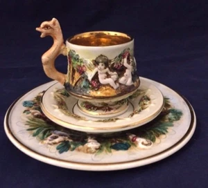 Fabulous Vintage Capodimonte Italy Cup and Saucer Trio Set - Picture 1 of 11