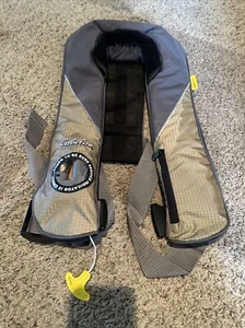 CABELA'S AUTO/MANUAL INFLATABLE LIFE VEST MAX - Picture 1 of 2