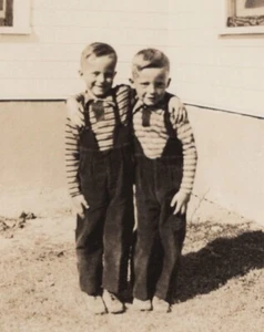 Boys Portrait Cheerful Yard 1930s - Picture 1 of 3