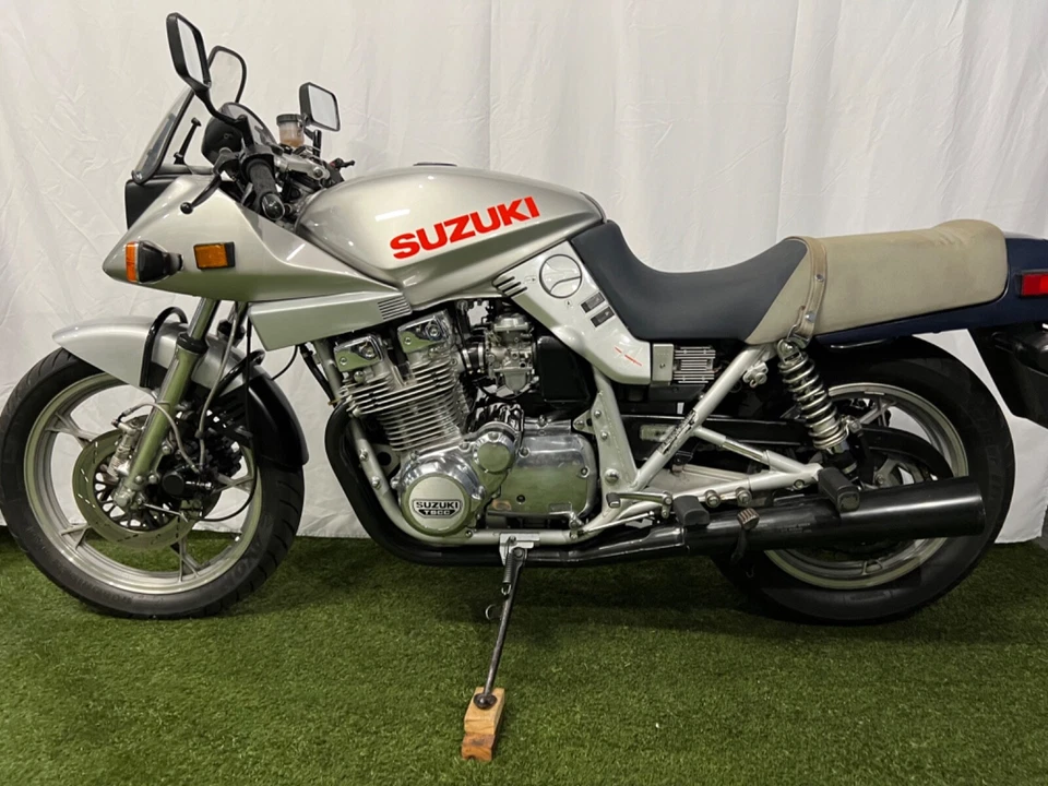 Suzuki GSX 1982/Katana  Foto 1 de 4