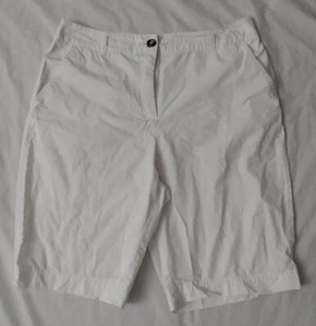 WOMENS BASIC EDITIONS WHITE SHORTS SIZE 6 COTTON FLAT FRONT POPLIN 32 waist - Picture 1 of 5