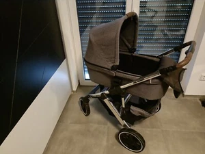 Kinderwagen mit Babyschalen- Baggyaufsatz und Zubehör - Bild 1 von 10