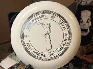 Frisbee New Zealand Disc sports Super stinger Golf disc 140G 1980 Tournament - Picture 1 of 13