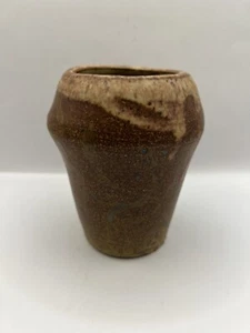 Vaso in ceramica stile rustico primitivo fatto a mano 4,5" firmato - Foto 1 di 10