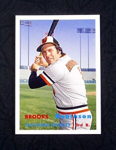 2006 TOPPS ROOKIE OF THE WEEK #9 Brooks Robinson 1957 Design (#328) PACK FRESH