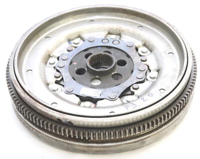 Audi Q3 F3 1.5 35 TFSI 05E105266F Zweimassenschwungrad Schwungrad ORIGINAL - Bild 1 von 4