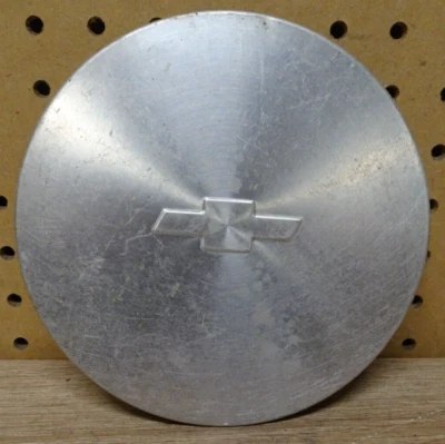 Un (1) tapacubos central de rueda de 15" OEM CHEVROLET VENTURE VAN 1997-2005 PN 9593128 Foto 1 de 4