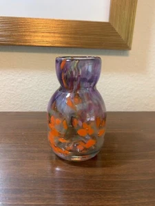 HANDBLOWN GLASS SMALL BUD VASE 4 1/2" - Picture 1 of 4