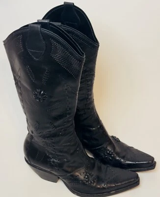 BCBGirls Mujer Talla 5.5 B Western Bordado Cuero Puntera Cuadrada Botas Foto 1 de 4