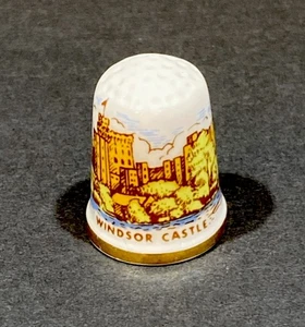 VTG Collectible Caverswall Thimble Bone China “Windsor Castle” 1x0.75” Eng - Picture 1 of 5