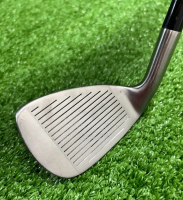 Dunlop Black High MOI Design Pitching Wedge PW / Regular Steel / VGC / sa6316 - Image 1 of 4