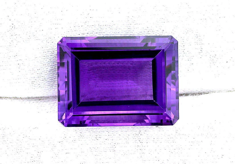 Gema de piedras preciosas de cuarzo corte esmeralda color amatista púrpura rico 20x15 20 mm x 15 mm Foto 1 de 1