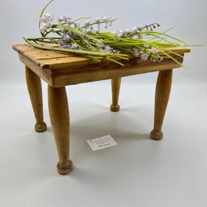 Sgabello poggiapiedi antico in legno pouf pouff vintage mini tavolo panca - Imagen 1 de 9