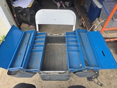 SIMONSEN METAL TYPE II CLASS A MECHANICS TOOL BOX. 18x10 1/2x 13  - Image 1 of 4