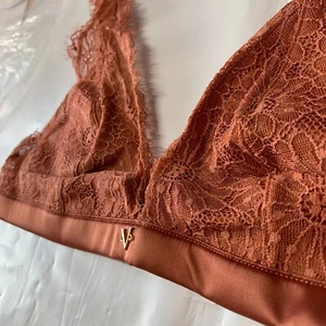 NWT Victoria Secret Bralette lace Sequins Bra Size S - Picture 1 of 8