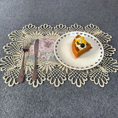 Set of 4 Vintage Embroidered Lace Floral Placemats Dining Table Runner Mat Doily - Image 1 of 4