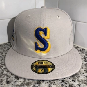 Seattle Mariners New Era 59FIFTY Cream 40th Anniversary Fitted Hat Size 7 1/8 - Picture 1 of 5